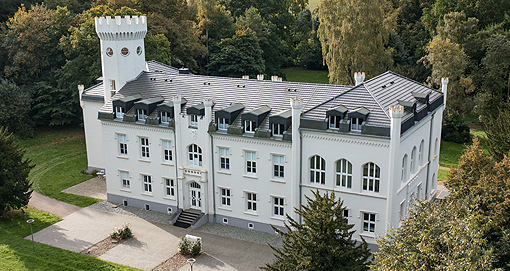 Schloss Hohendorf akzeptiert Feriengäste mit Hund